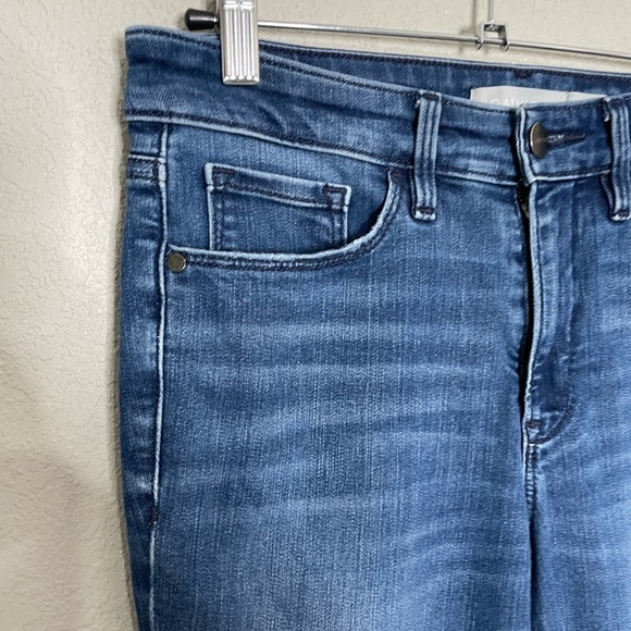 Athleta Sculptec Skinny Lightly Distressed Jeans 6 - Picture 4 of 8